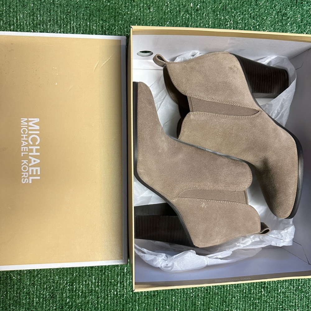 Michael kors women’s boots